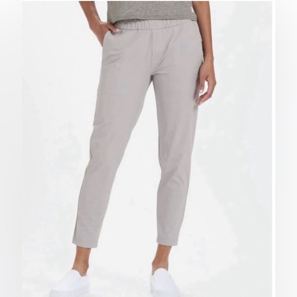 Vuori Miles ankle pants in Clay-Small - Picture 4 of 9